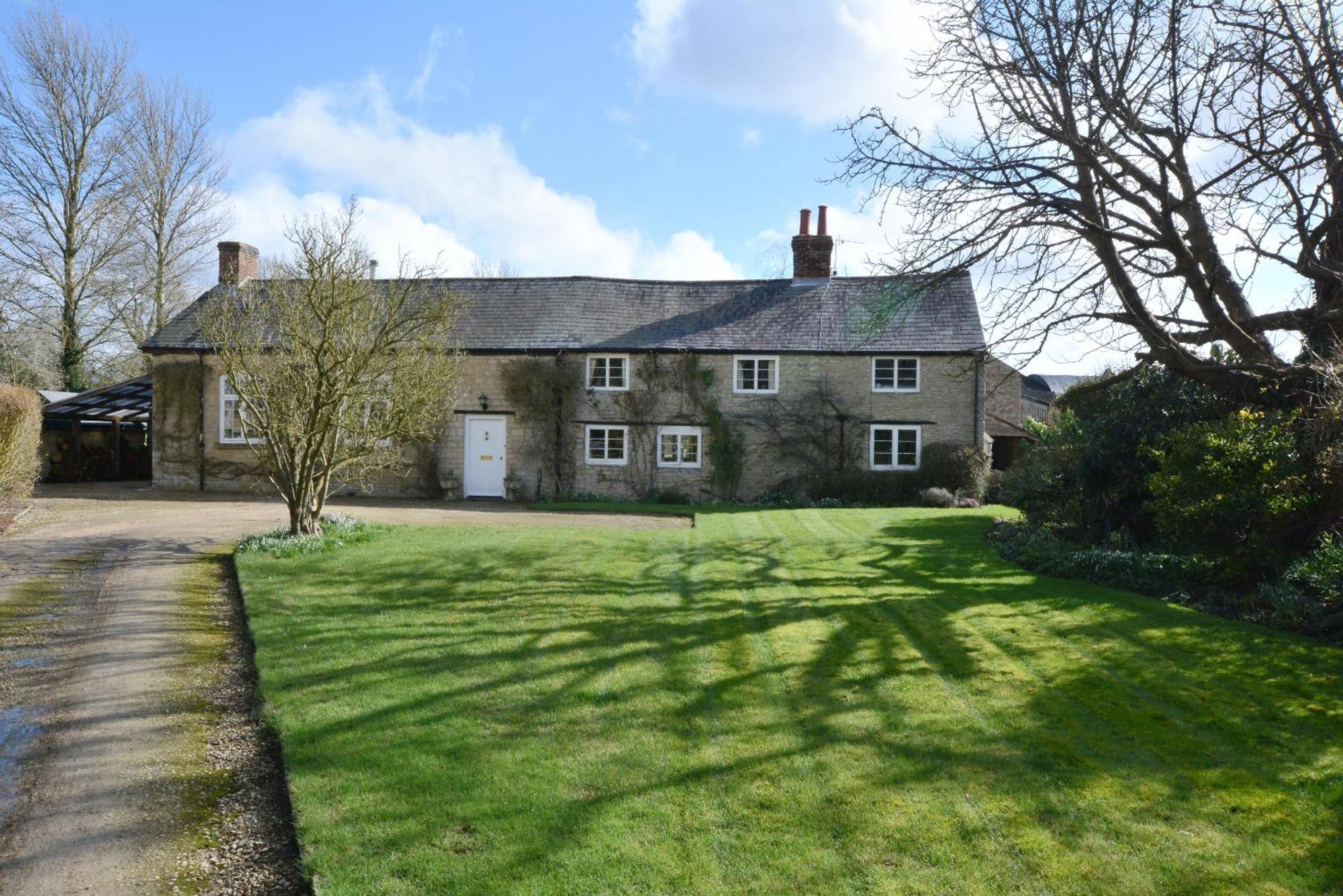 The Old School Bed & Breakfast Bicester Exterior photo